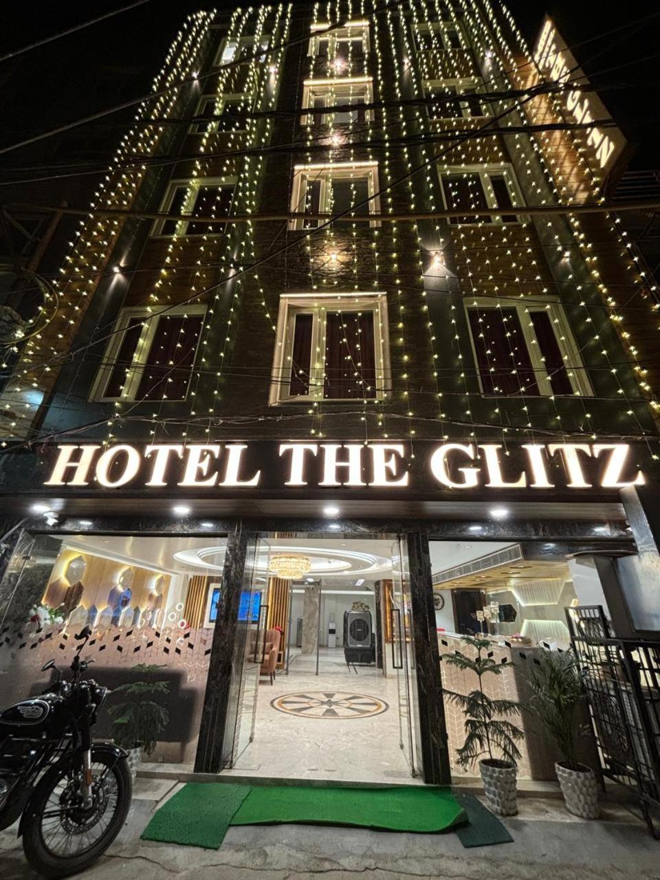 Hotel Glitz - Walk In From New Delhi Railway Station Buitenkant foto
