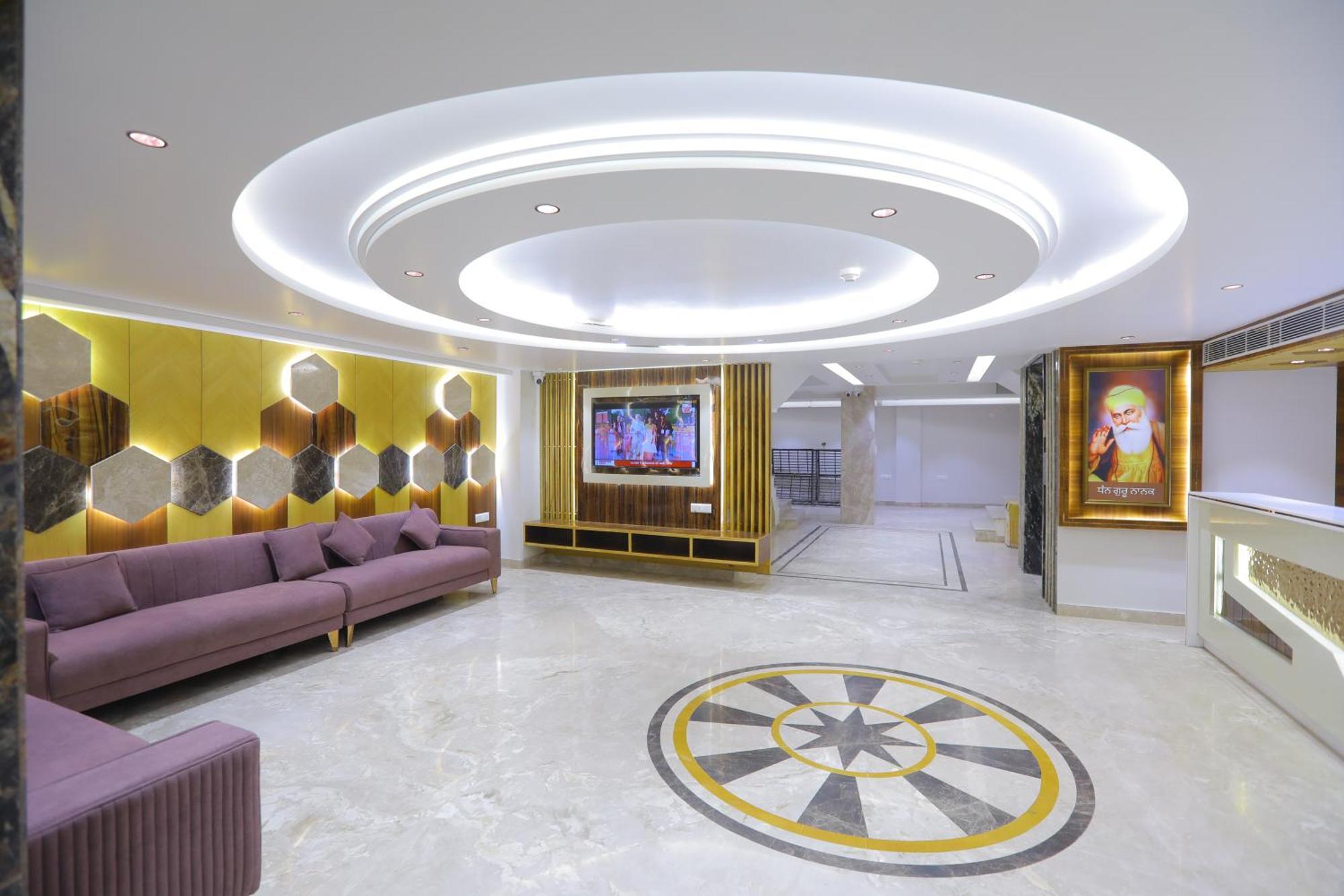 Hotel Glitz - Walk In From New Delhi Railway Station Buitenkant foto