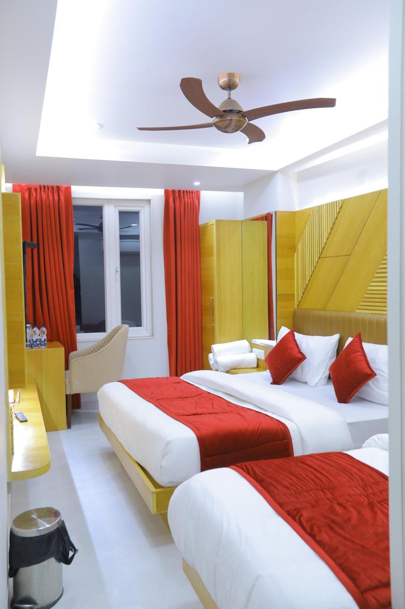 Hotel Glitz - Walk In From New Delhi Railway Station Buitenkant foto