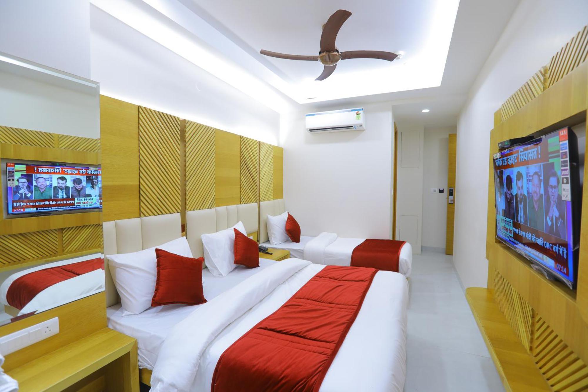 Hotel Glitz - Walk In From New Delhi Railway Station Buitenkant foto